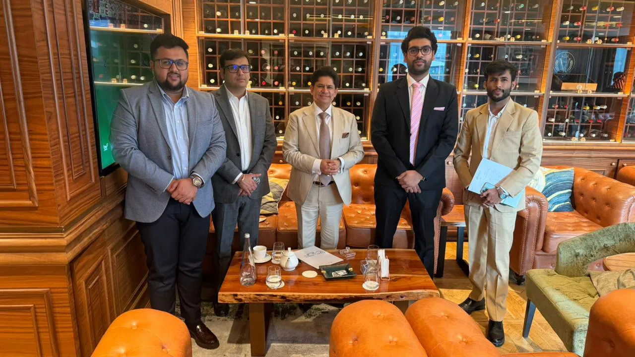 Startup Flora Partners with Signature Global for Dubai Business Expansion